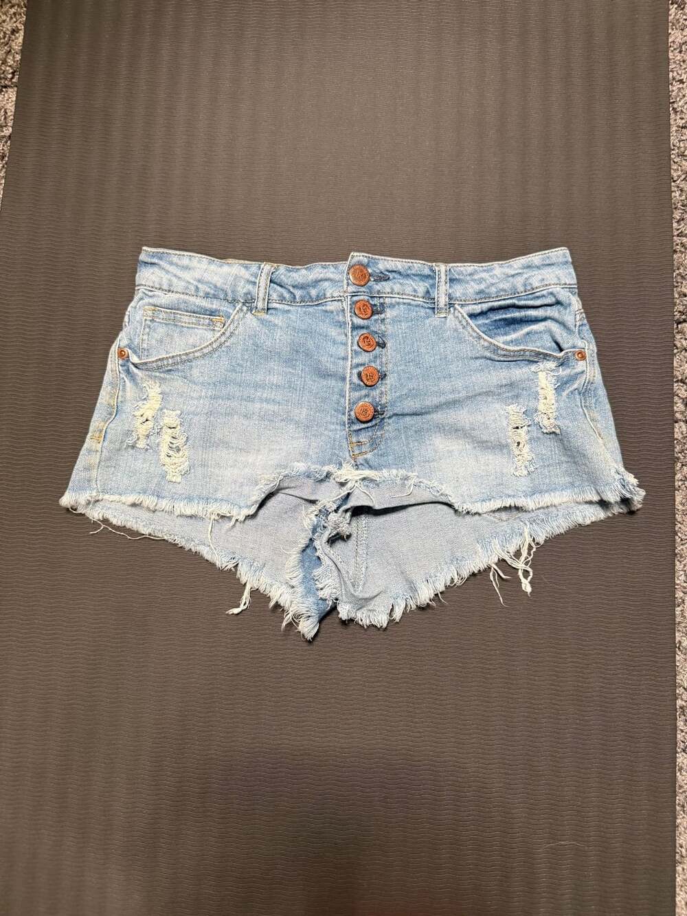 Highway Jeans HWY Jeans Distressed Raw Hem Button Fly Denim Shorts Size 9/10